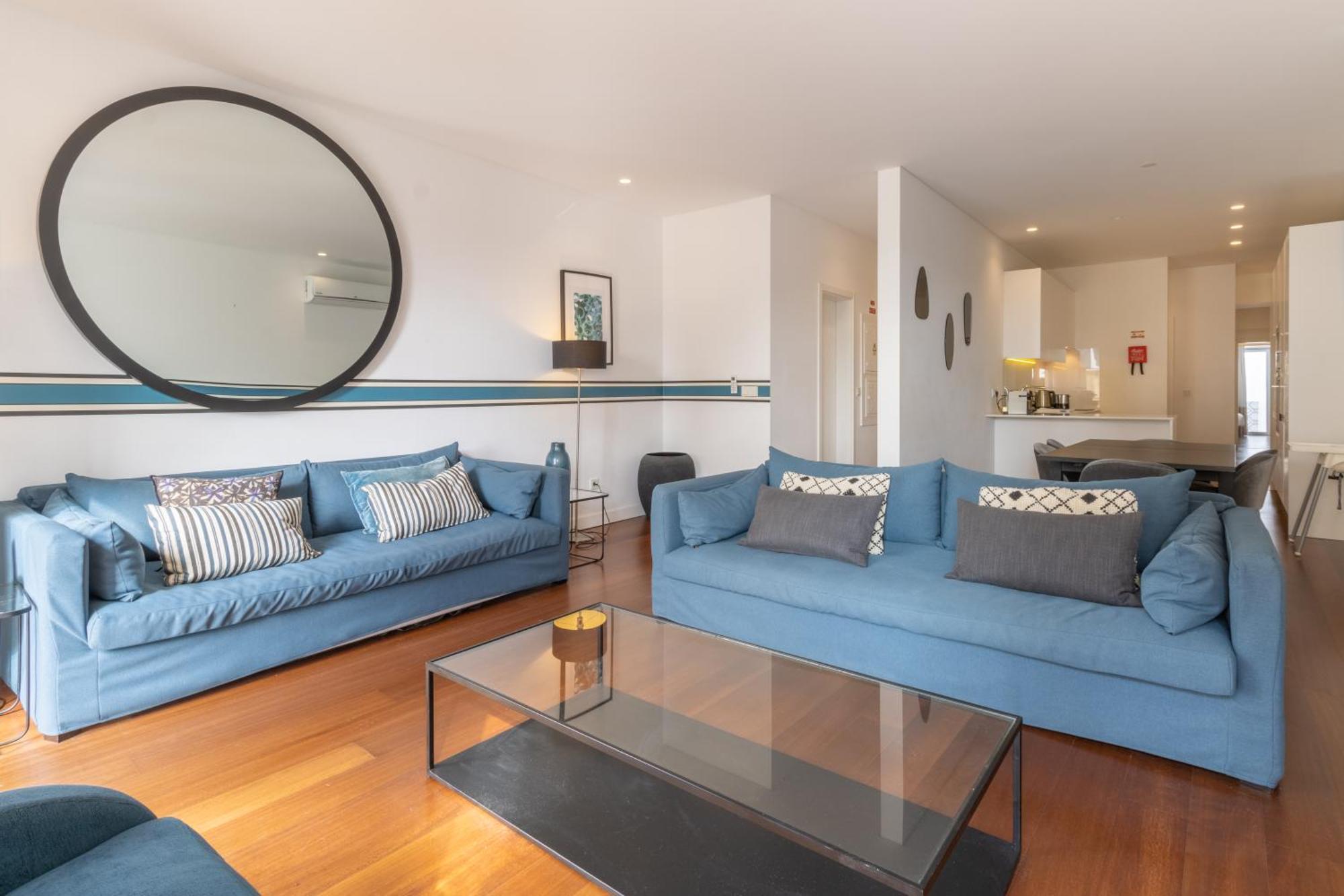 Modern 3Br, Terrace, Ac/Heating & Self Check-In Apartment ลิสบอน ภายนอก รูปภาพ